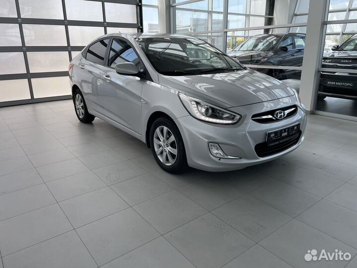 Hyundai Solaris 1.4 AT, 2013, 181 000 км