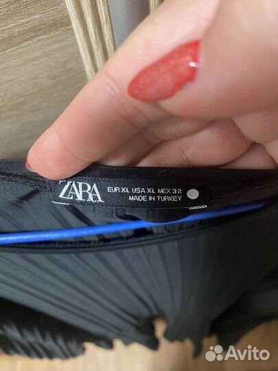 Платье плиссе Zara