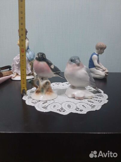 Птичка снегирь фарфор