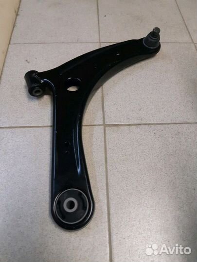 Рычаги передние Mitsubishi Lancer X