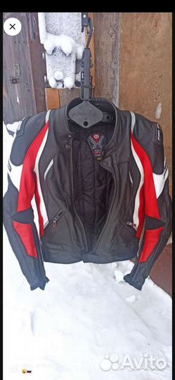 Мото куртка кожаная