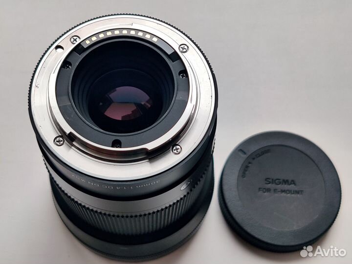 Лучший объектив в рейтинге DXOmark для Sony E