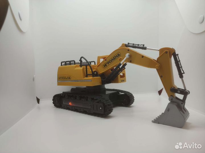 Экскаватор на радиоуправлении игроленд