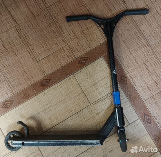 Самокат трюковый