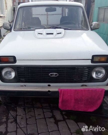 LADA 4x4 (Нива) 1.7 МТ, 1997, 100 000 км