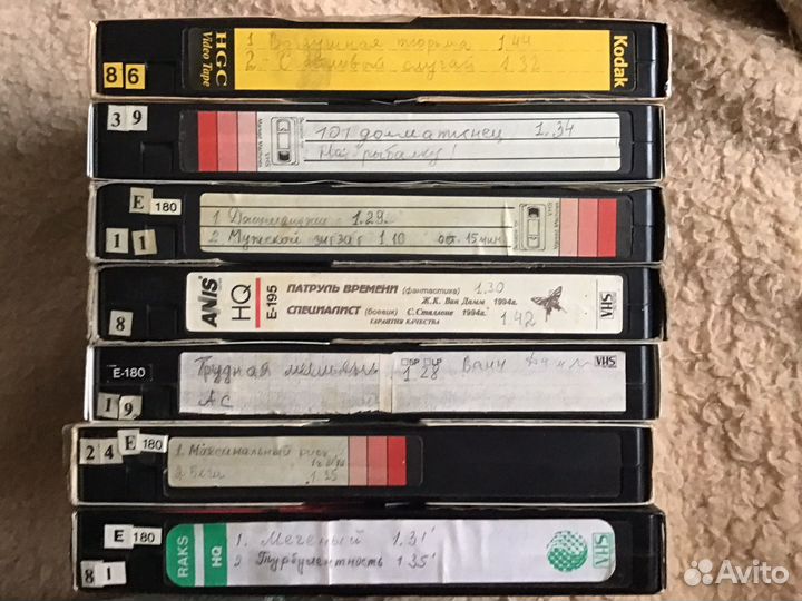 Видеокассеты с записями фильмов