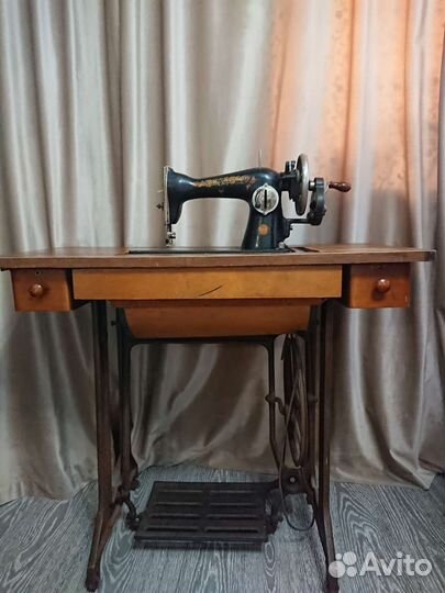 Швейная машина Подольск