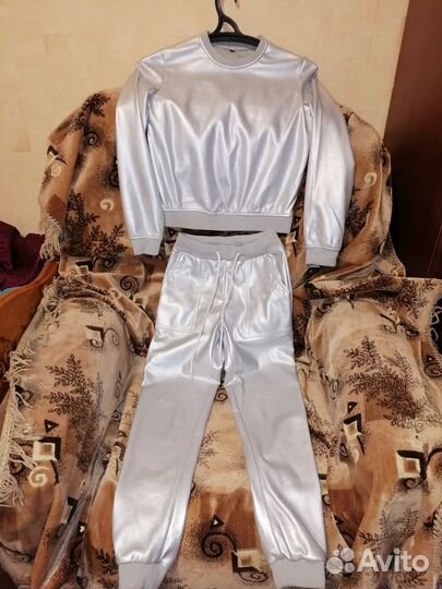 Спортивный костюм