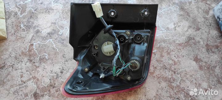 Фонарь Митсубиси асх (задний правый)