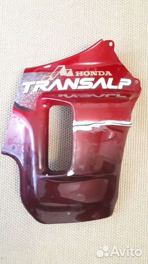 Правый большой пластик Honda Transalp 600