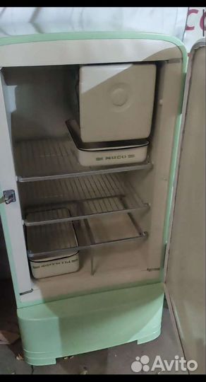 Холодильник ЗИЛ Москва 1956г