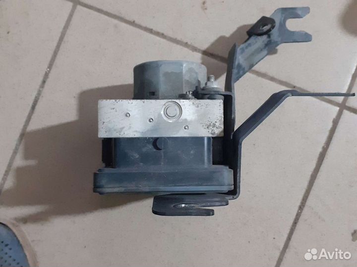 Блок ABS Renault Logan 2 Sandero 2