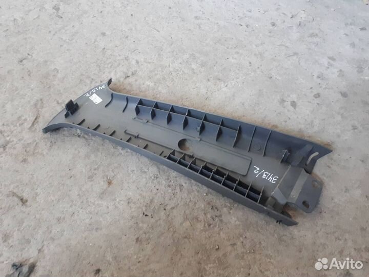 Обшивка центральной стойки правая верхняя 96555577