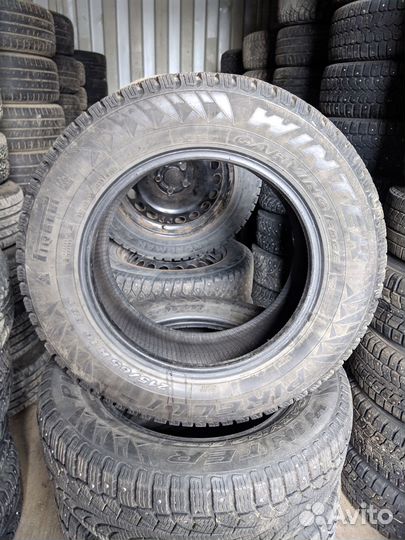 Pirelli Winter Carving 215/65 R16