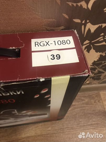 Коньки хоккейные