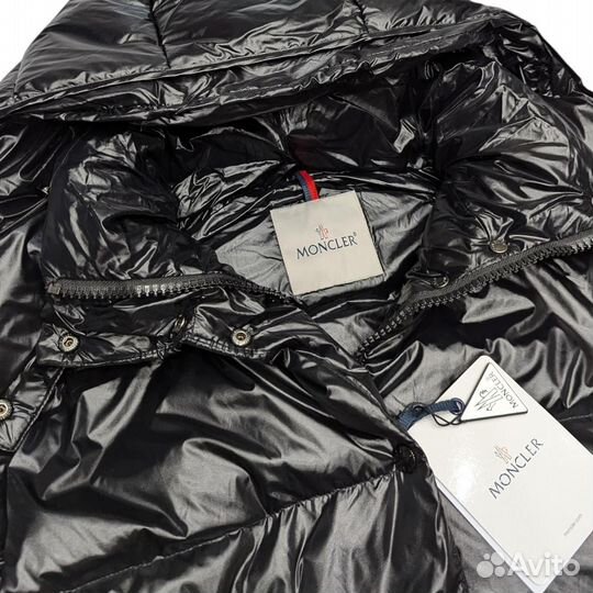 Пуховик moncler