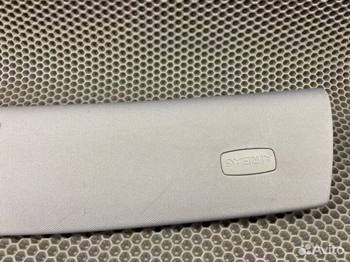 Обшивка перед. стойки левая VW Touareg 2002-2010