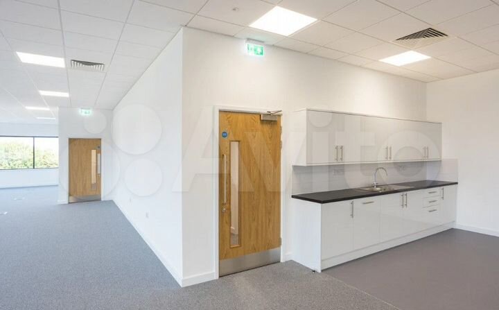 Склад, 3300 м²