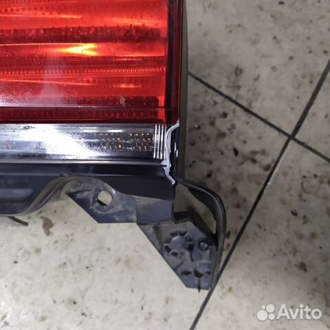Фонарь задний левый lexus LX570