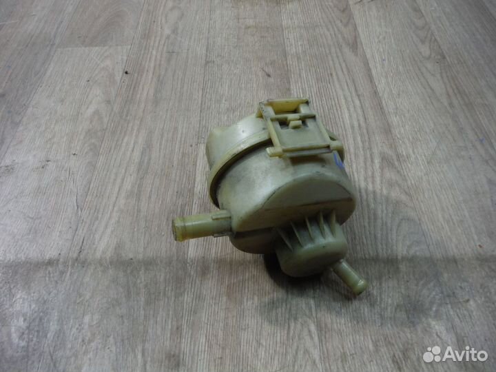 Бачок Гур №40 Renault Logan 2 2018