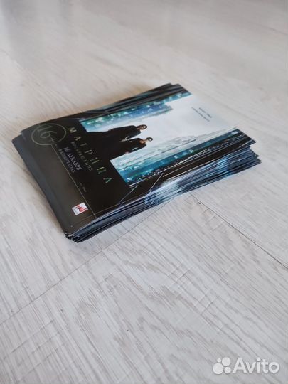 Очень много флаеров Матрицы: воскрешение