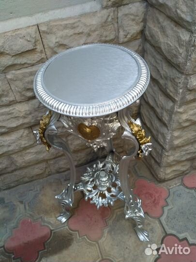 Декоративная подставка