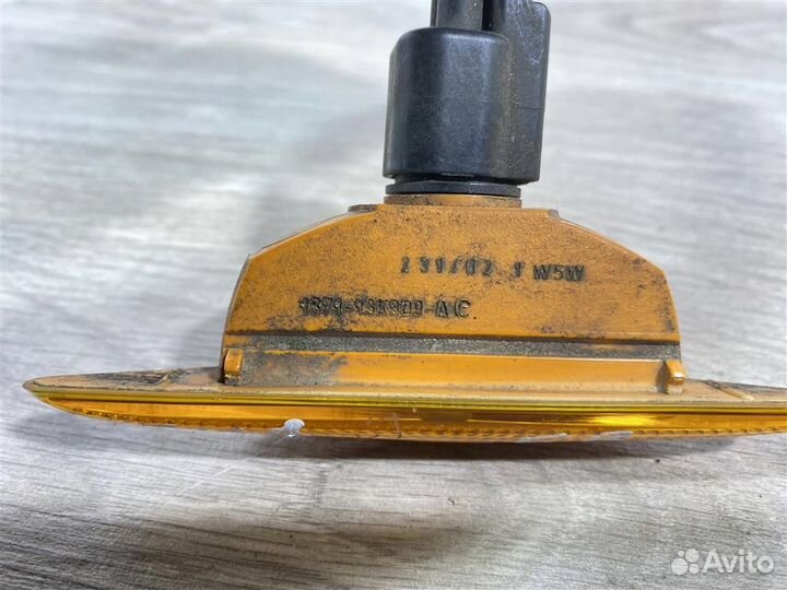 Повторитель поворота правый Форд Мондео 3