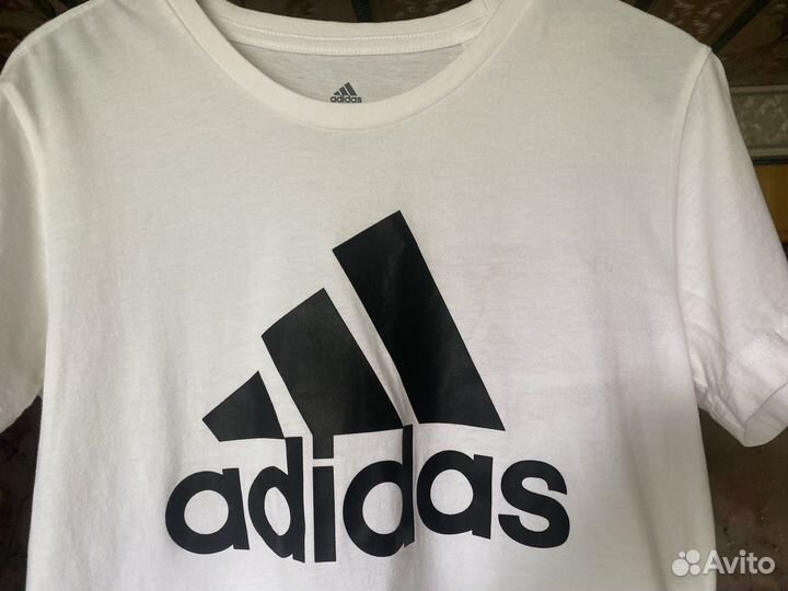 Белая футболка adidas оригинал xs s