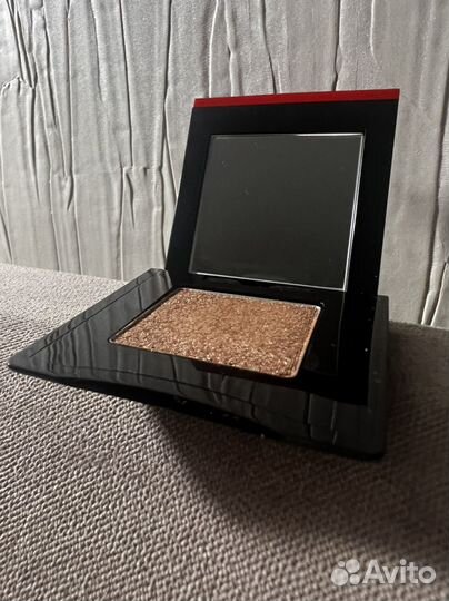 Shiseido Тени для век 02 Horo - Horo Silk