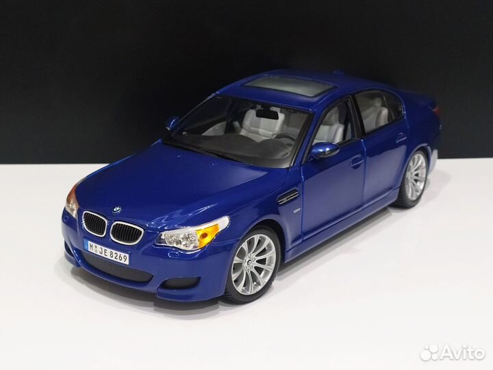1:18 BMW M5 (E60)