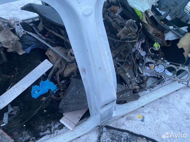 Порог со стойкой правый Ford Focus 3 2011