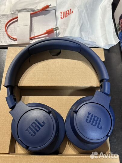 Новые наушники JBL tune 720BT