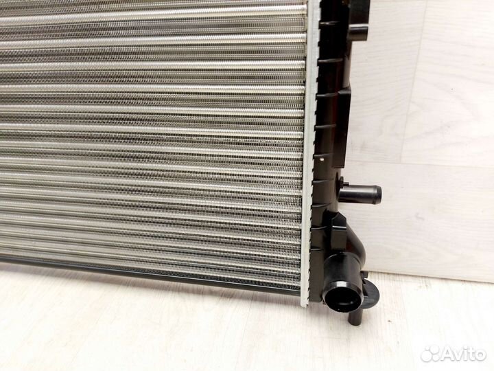 Радиатор охлаждения Ford Focus 1. 1998-2005