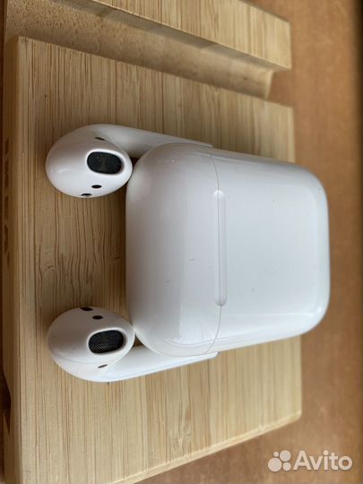 Наушники airpods
