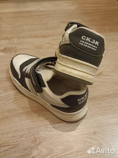 Кроссовки для подростка 36