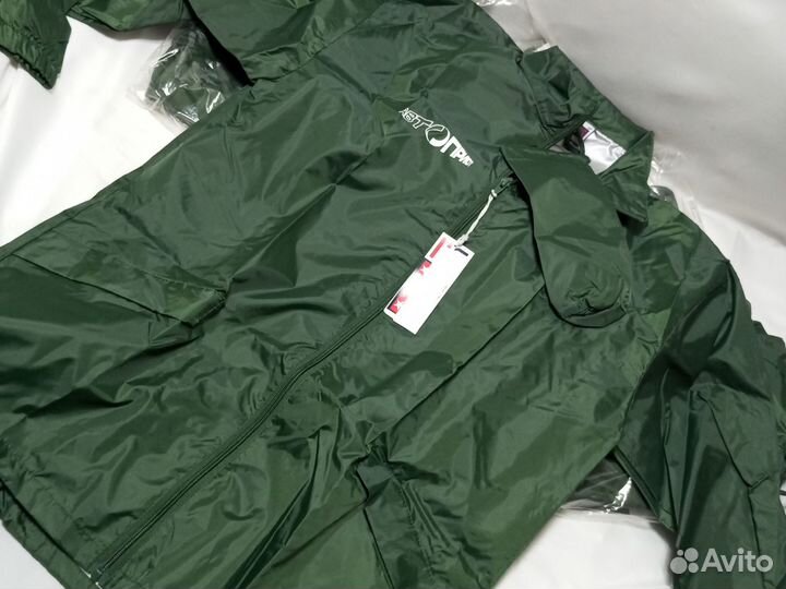 Ветровка с капюшоном в чехле 46-48р