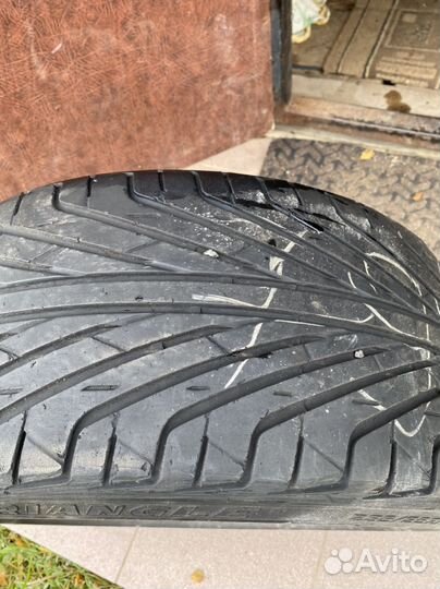 Triangle TR968 235/35 R19