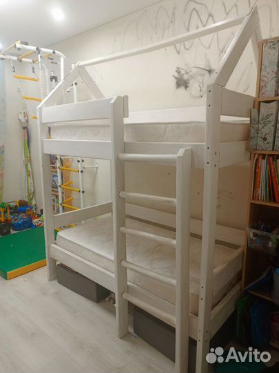 Двухъярусная кровать домик бу