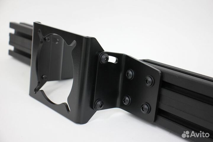 Крепление Simagic и Simucube к кокпитам