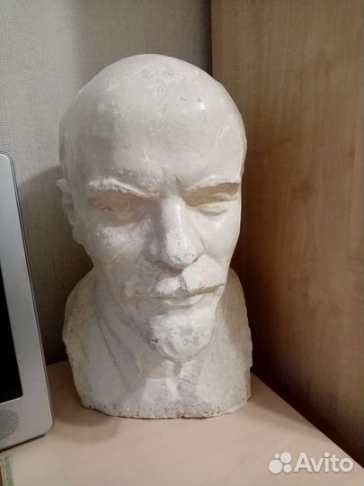 Бюст Ленина большой