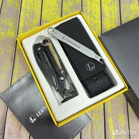 Мультитул Leatherman MUT Black