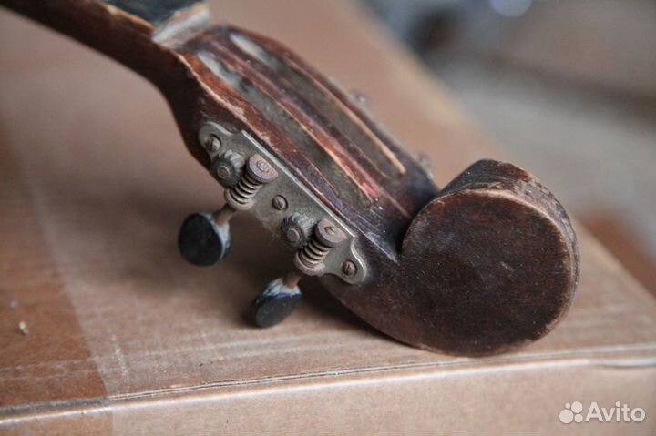 Домра старинная