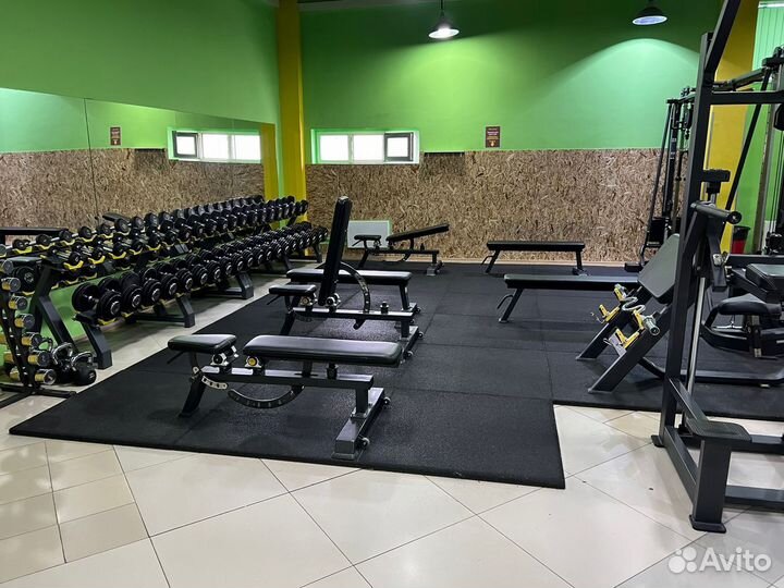 Абонемент в фитнес клуб + бесплатная тренировка