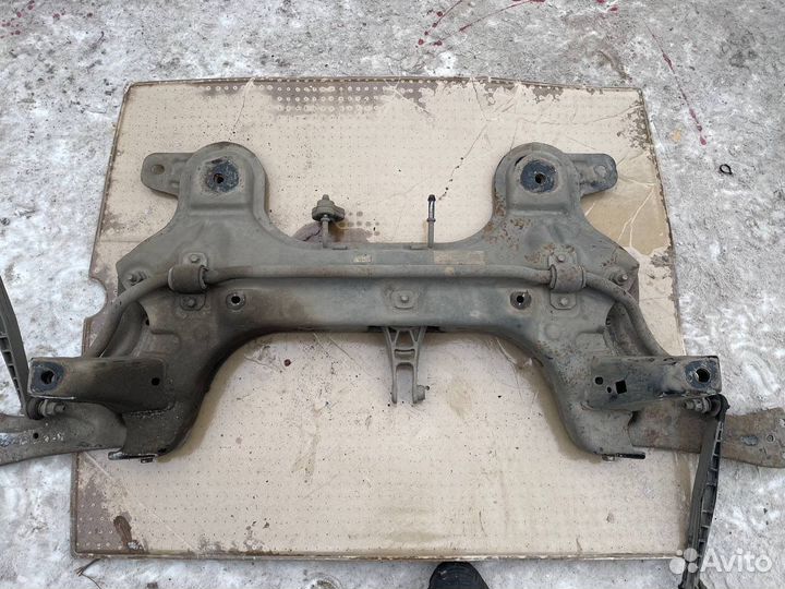 Подрамник передний Chevrolet Cobalt 2