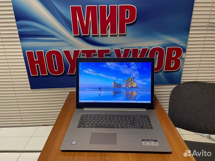 Игровой ноутбук Lenovo / 17 дюймов / в идеале