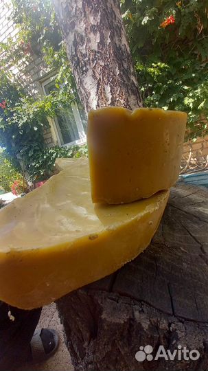 Воск пчелиный