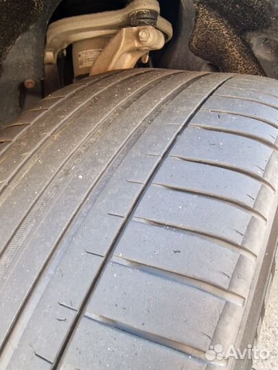 Michelin Pilot Sport 4 SUV 285/40 R21 24B