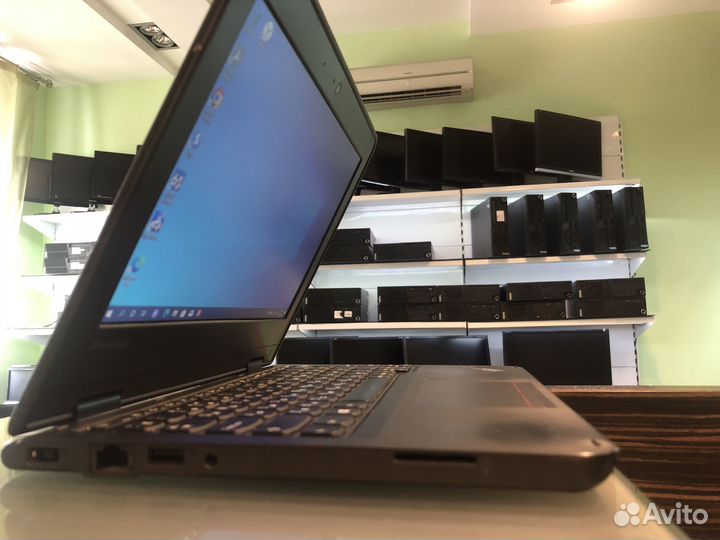 Ноутбук Lenovo ThinkPad компактный на базе Intel