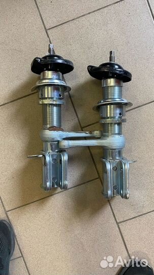 Винтовые стойки 