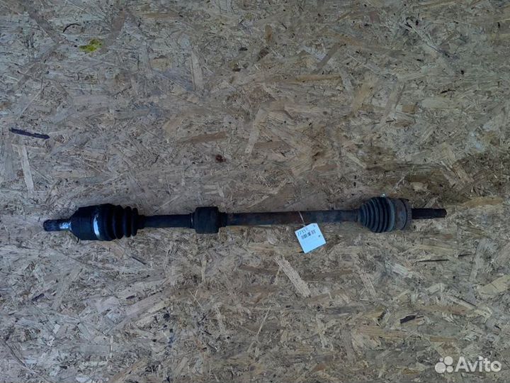 Привод полуось передний правый Hyundai Solaris 1